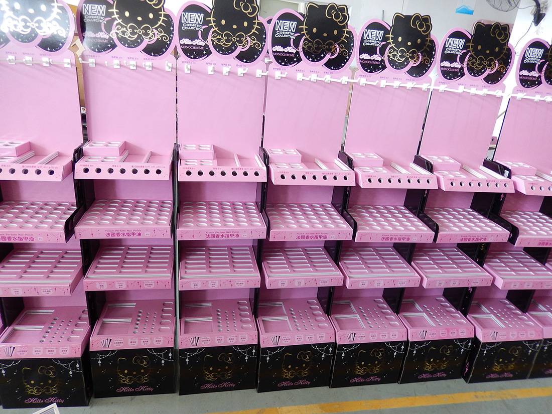 Hello Kitty Cosmetic POS Retail Floor Display Stand