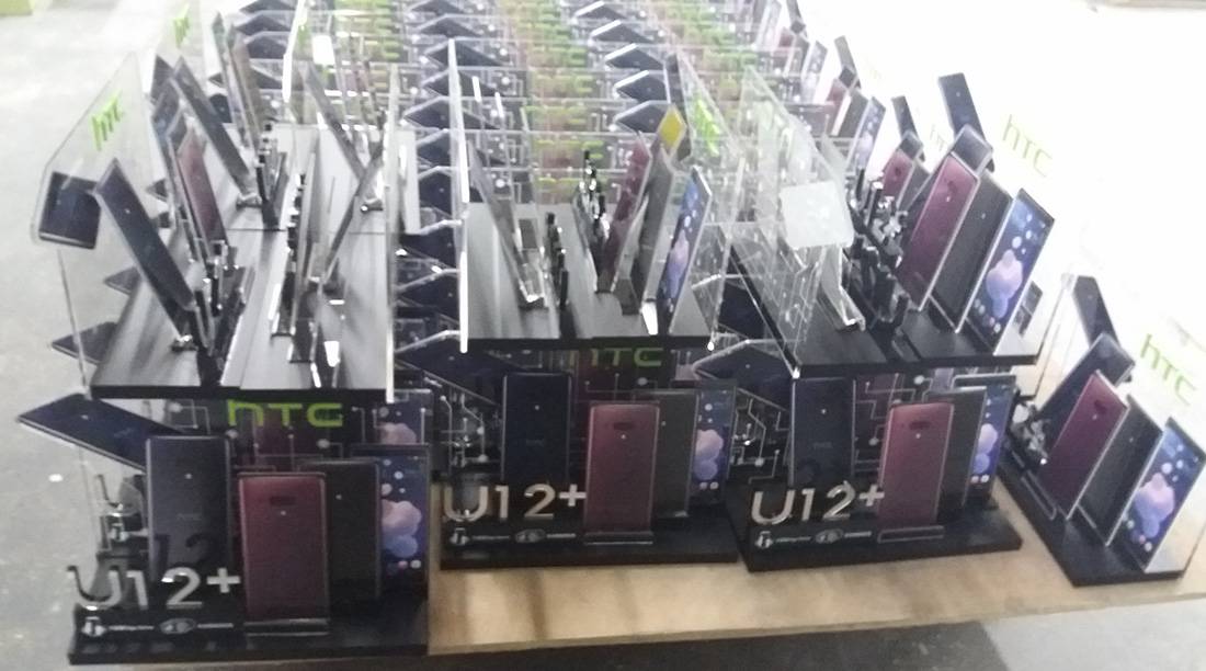 HTC U12 Plus Mobile Phone POS Retail Counter Display Units